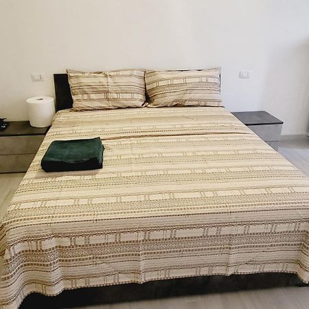 Casa Manzoni Apartment Novara Ngoại thất bức ảnh